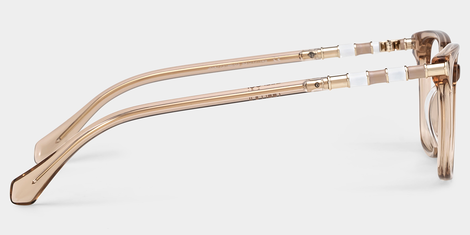 Delilah Carré Champagne Lunettes5