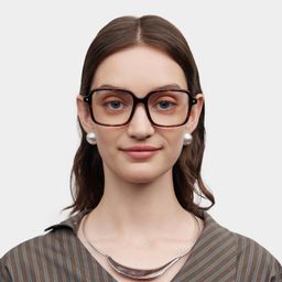 Talia Carré Tortue Lunettes1