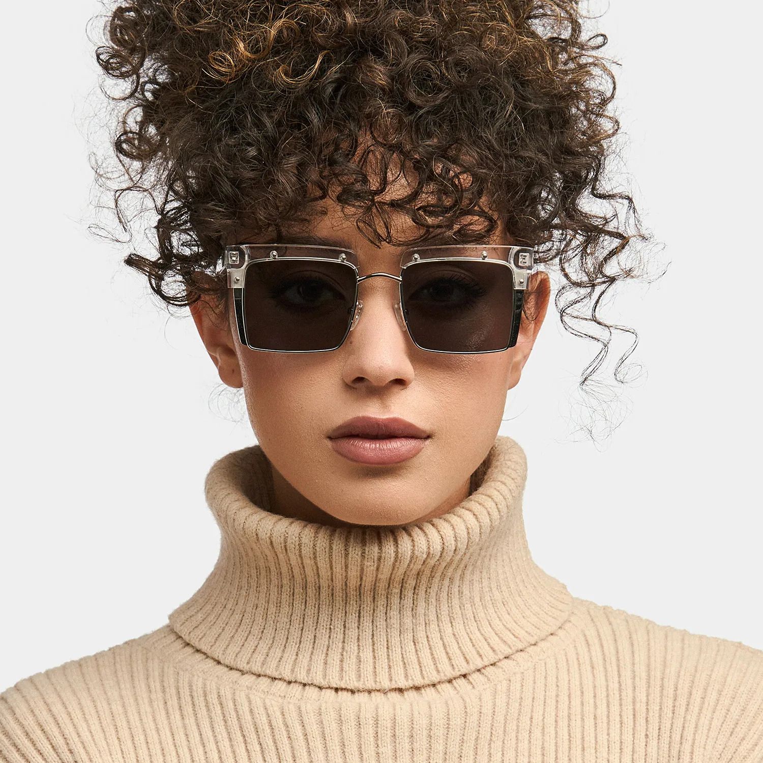 Kiana Square Clair Lunettes de soleil pour Sublimer votre Visage | ZEELOOL FR0