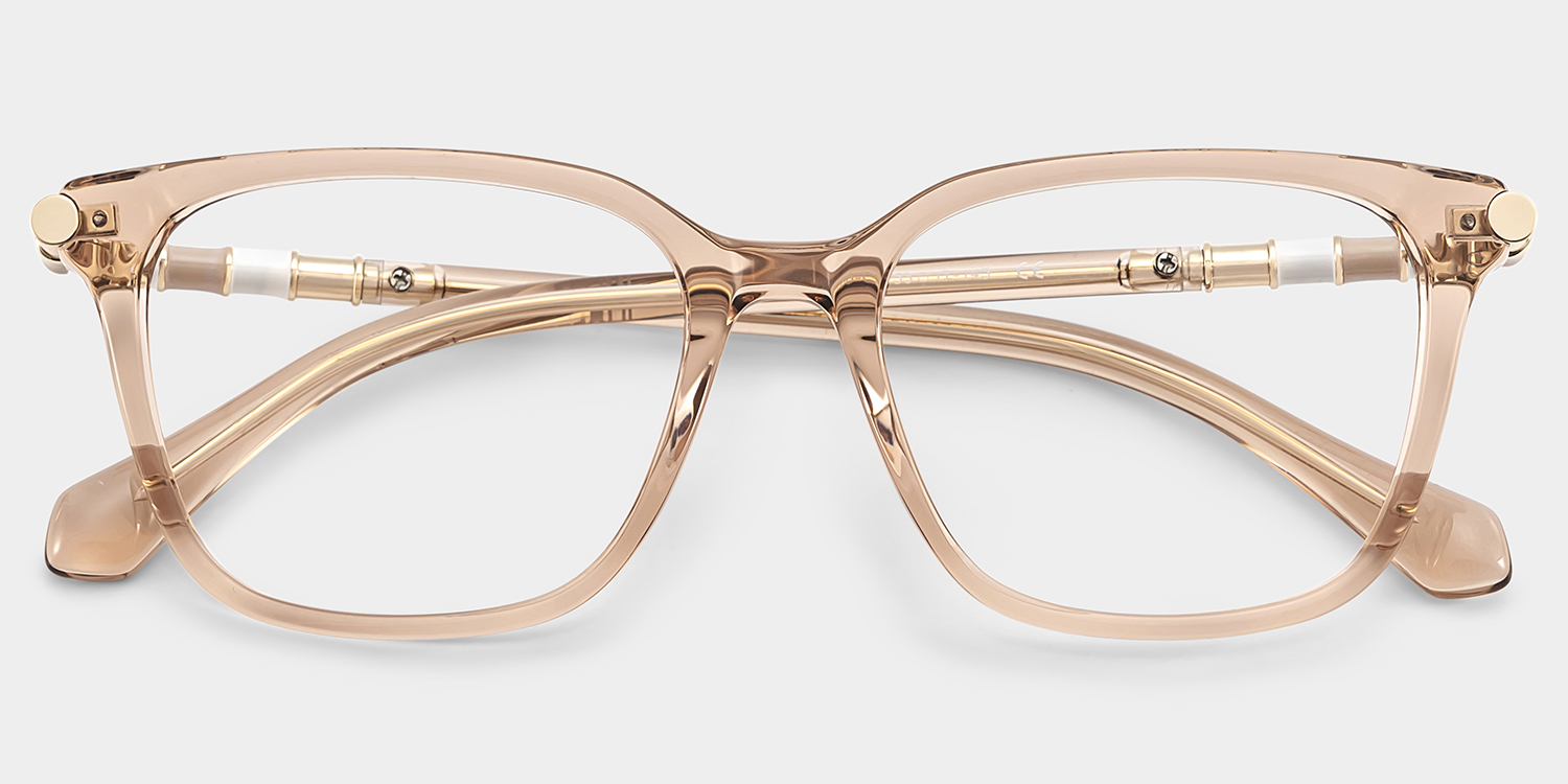 Delilah Carré Champagne Lunettes3