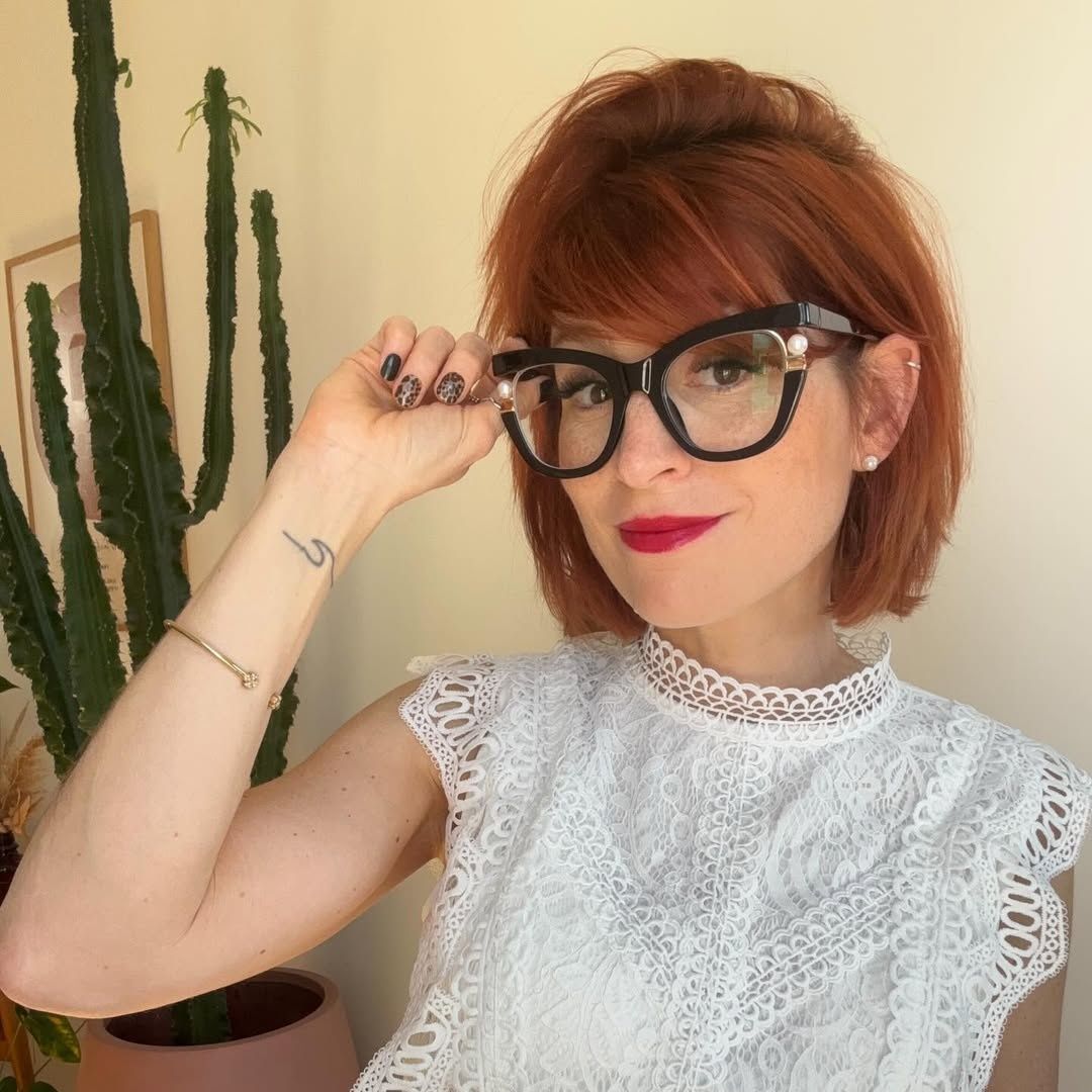 Très belles lunettes avec un look top et une belle combinaison de coul