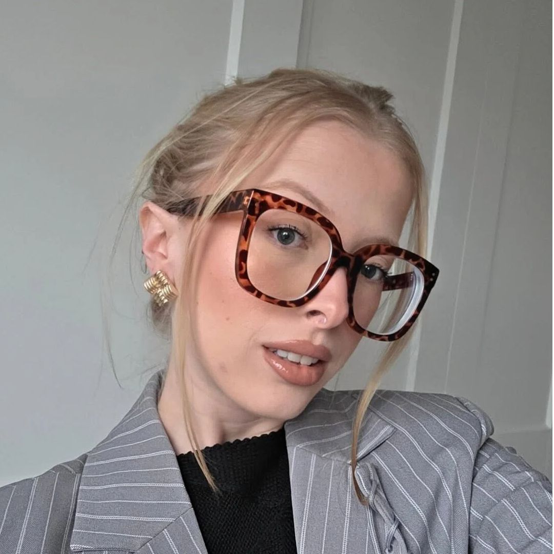 Je suis content de mes lunettes.Il faut garder à l'esprit qu'il faut s