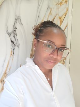 Bonne qualité pas déçu,elle est bien ajusté a ma correction,le prix es0