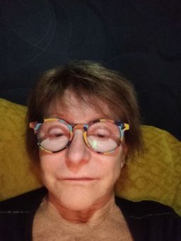 Superbes lunettes.  D'une légèreté incroyable.
Le prix est tellement r0