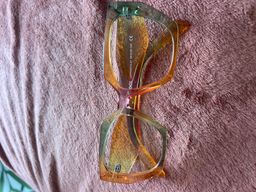 Quality: Top
Price: Correct
Véritable coup de cœur monture tout en cou0