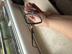 C’est la monture parfaite qui s’accorde a chaque outfit! Une pepite j’1