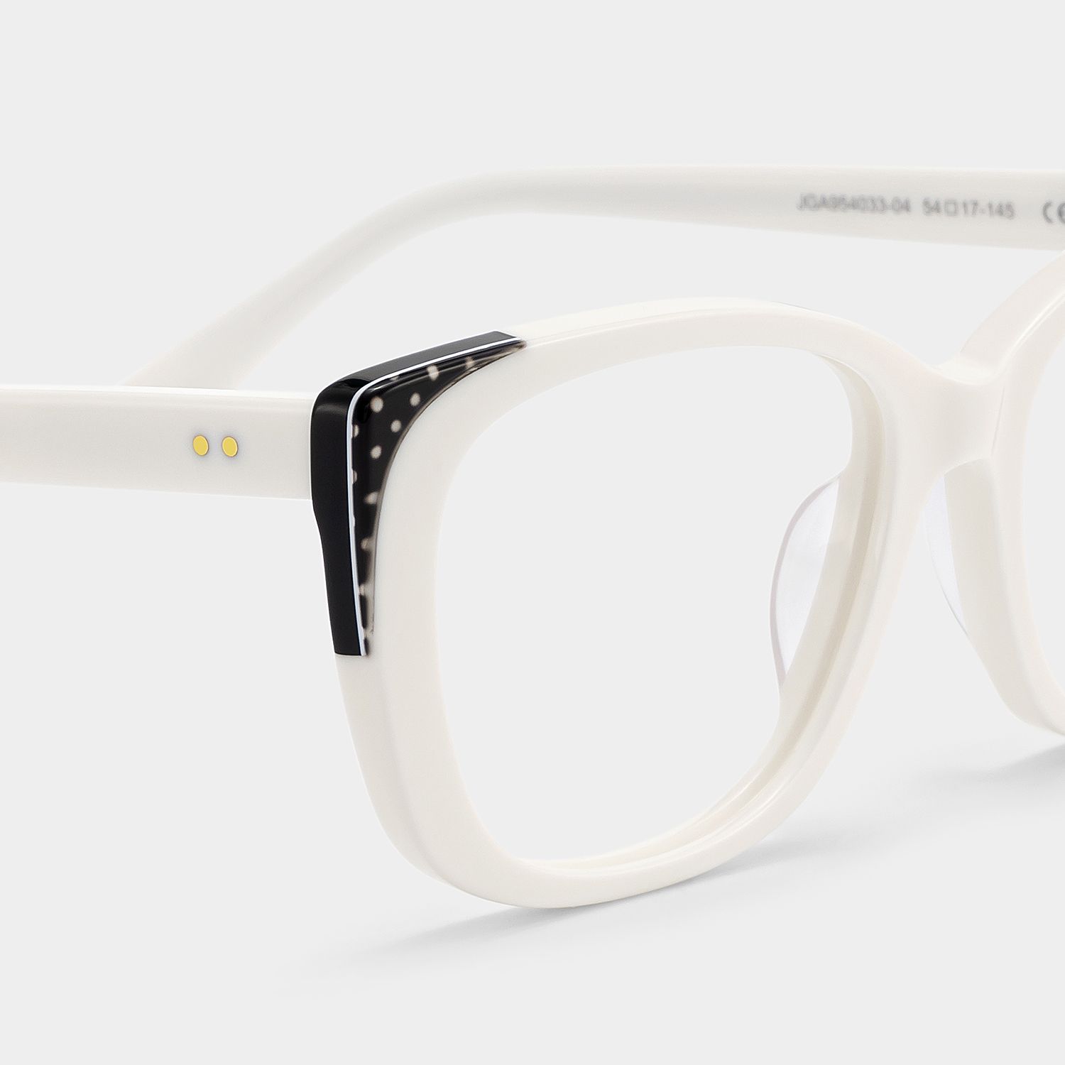Lunettes à monture œil-de-chat blanches Madeline en promotion | ZEELOOL5