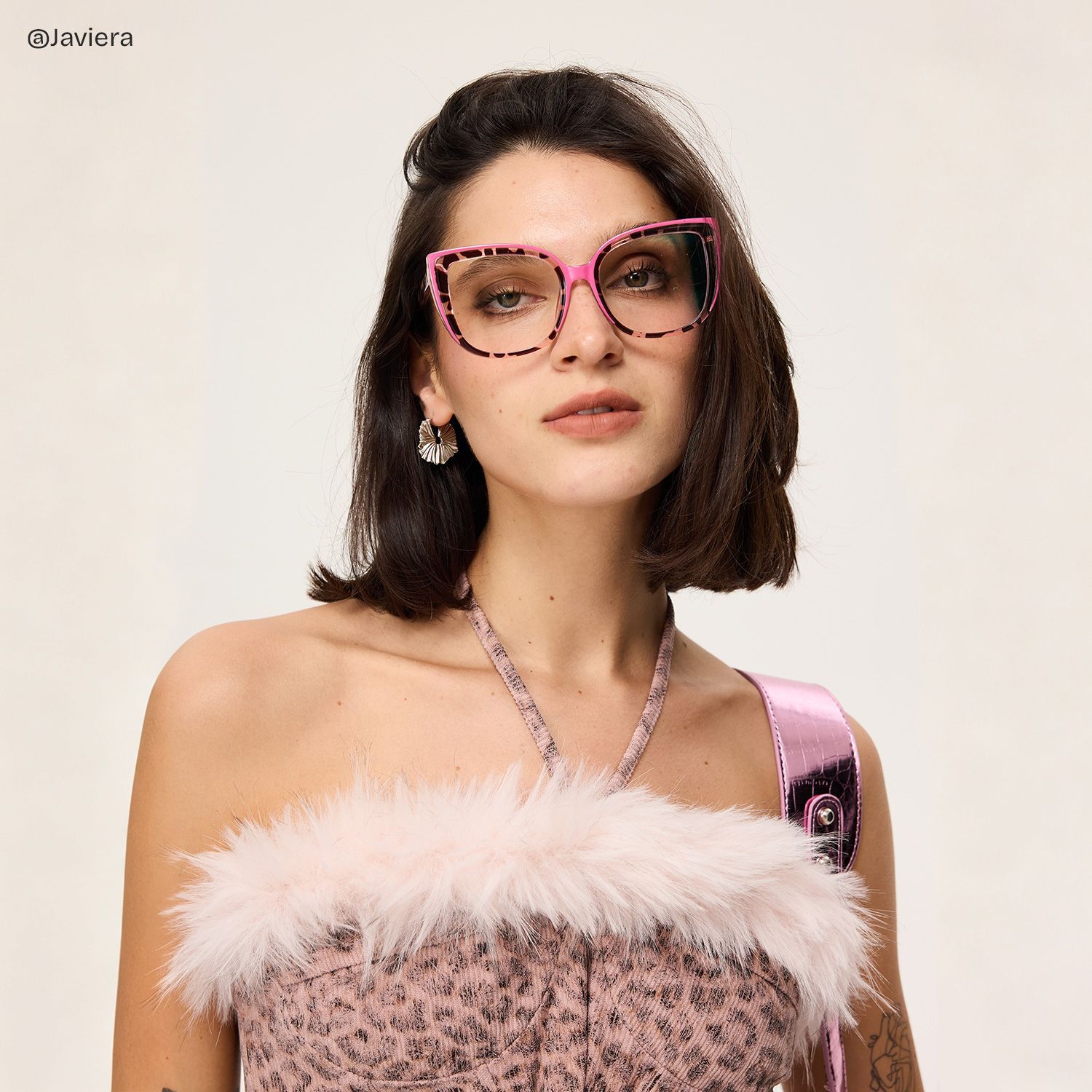 Grandes lunettes œil de chat avec monture rose et écaille5