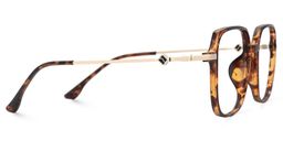 Betsey1