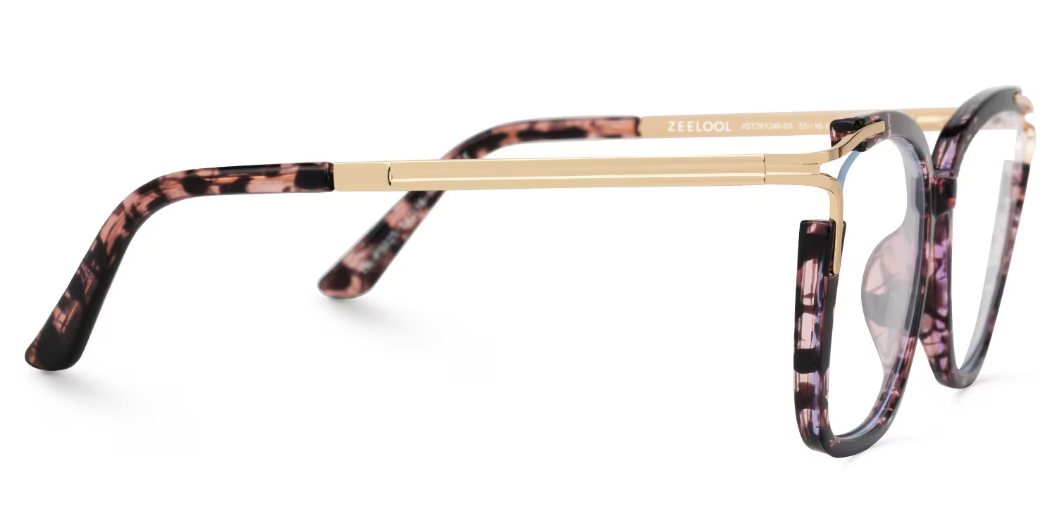 Sidibe Tortue Carré Luenttes2