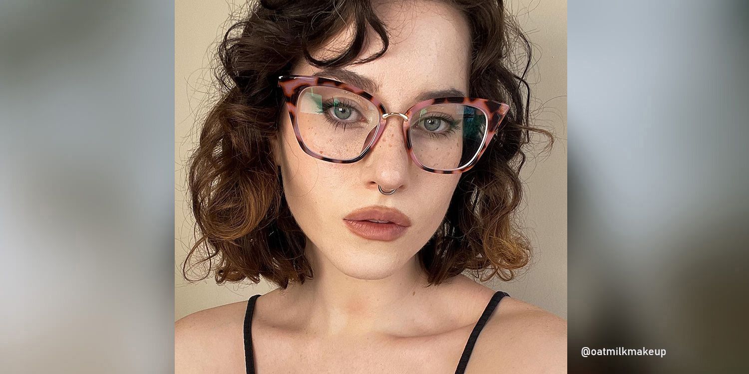 Chandrikar Rose Floral Cateye Lunettes1